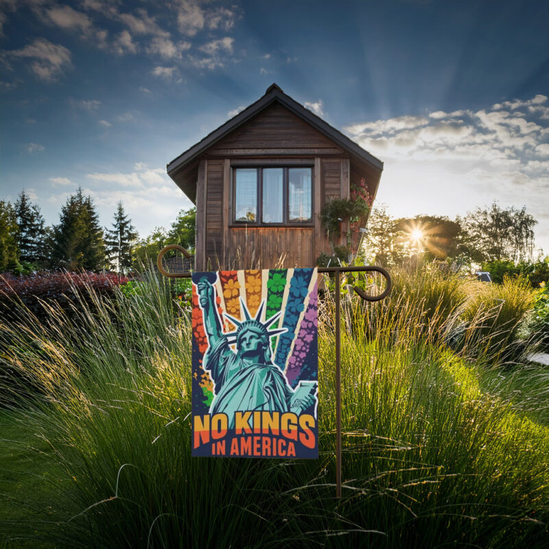 Statue of Liberty No Kings Garden Flag